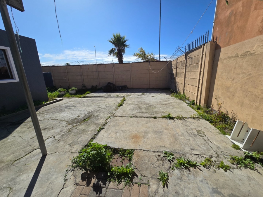 3 Bedroom Property for Sale in Westridge Western Cape